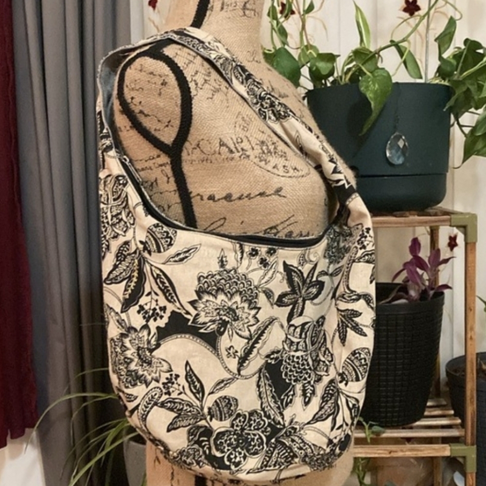 Black & Cream Floral Canvas Hobo Shoulder Bag